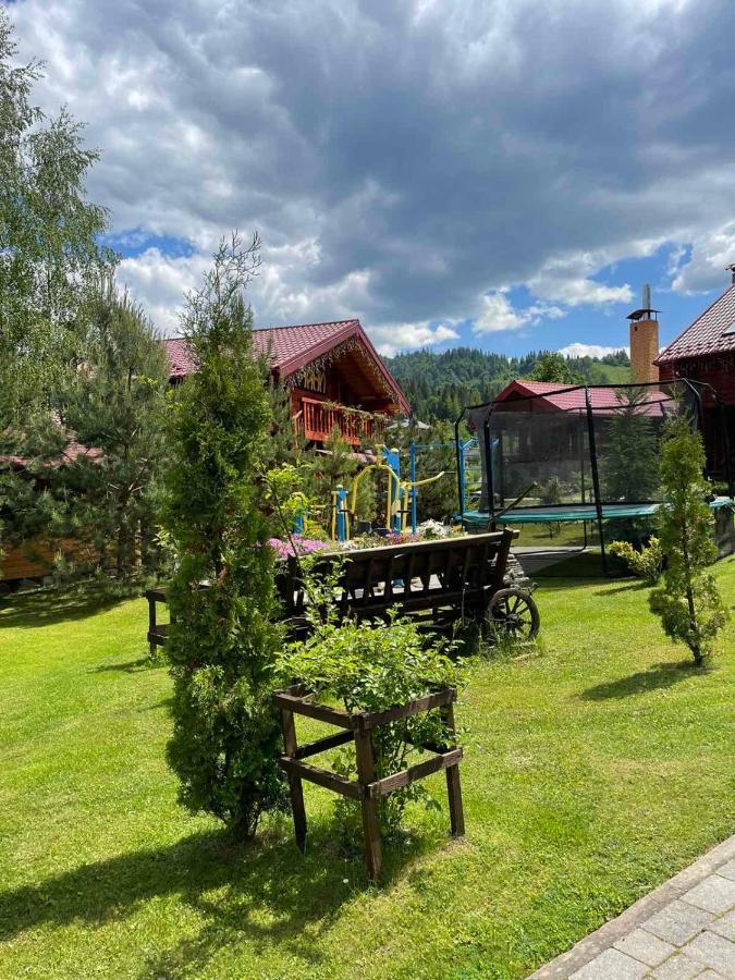 Slovyanka Hotel Slavske Ngoại thất bức ảnh