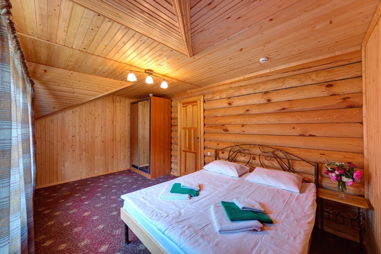 Slovyanka Hotel Slavske Ngoại thất bức ảnh