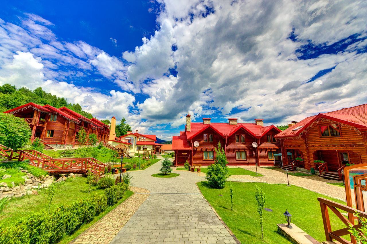 Slovyanka Hotel Slavske Ngoại thất bức ảnh