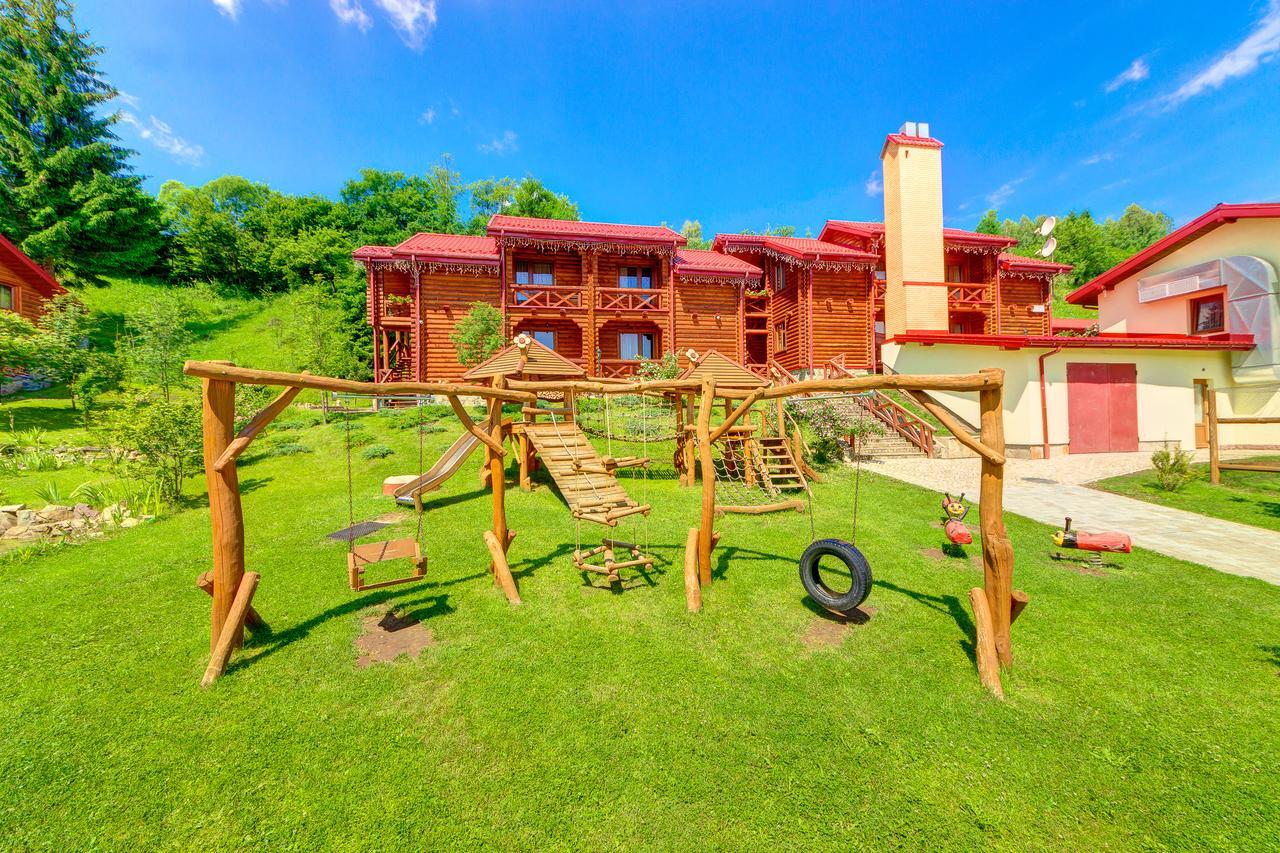 Slovyanka Hotel Slavske Ngoại thất bức ảnh