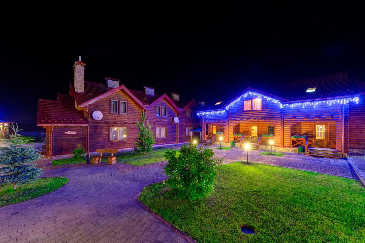 Slovyanka Hotel Slavske Ngoại thất bức ảnh