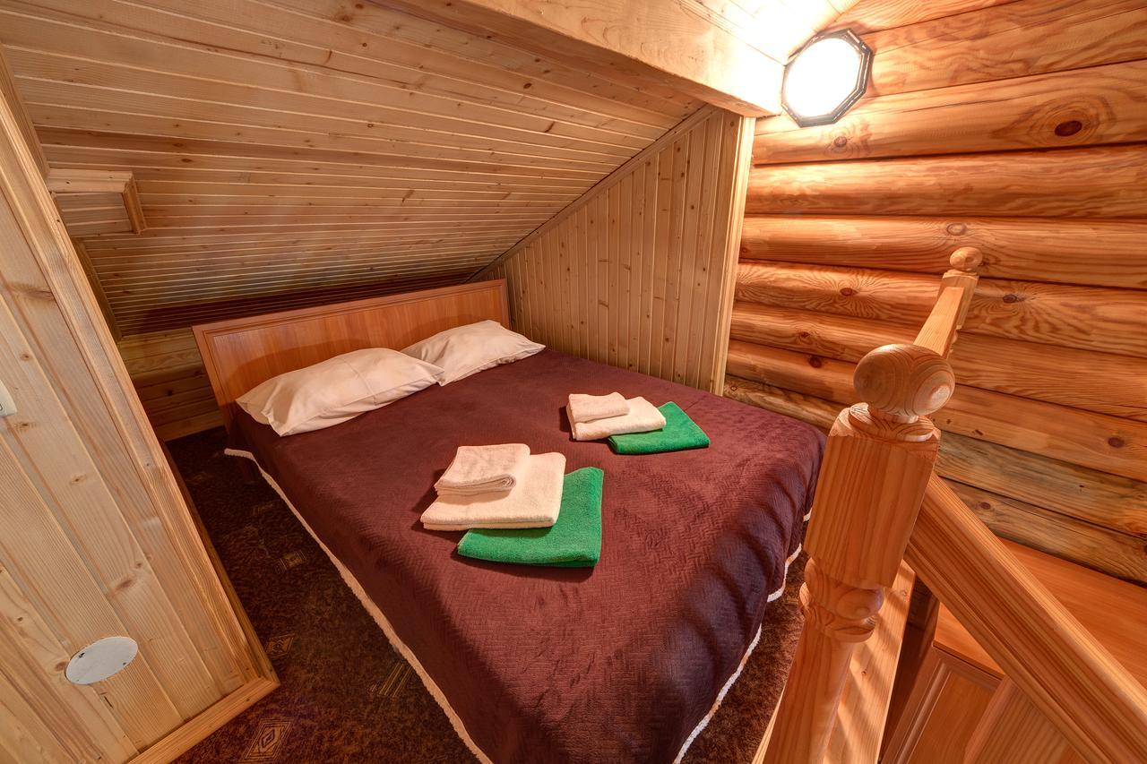 Slovyanka Hotel Slavske Ngoại thất bức ảnh