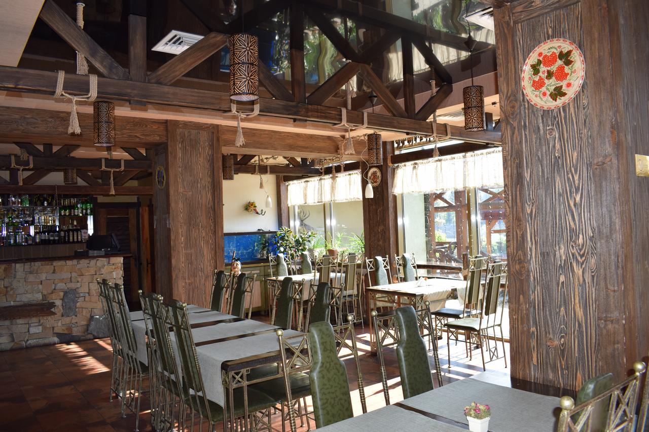 Slovyanka Hotel Slavske Ngoại thất bức ảnh