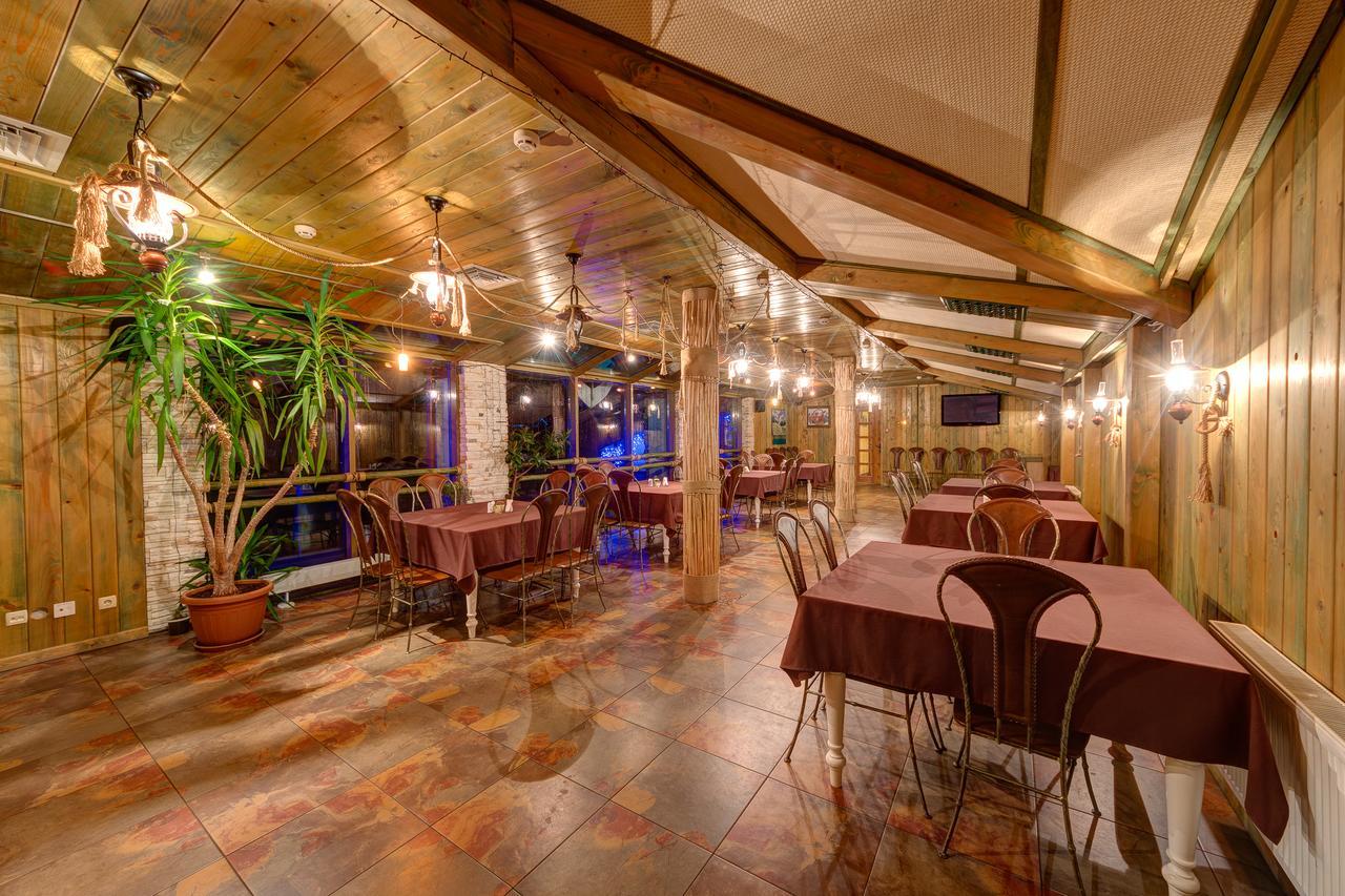 Slovyanka Hotel Slavske Ngoại thất bức ảnh
